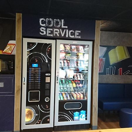 Ibis Budget Issoire Bagian luar foto