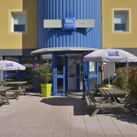Ibis Budget Issoire Bagian luar foto