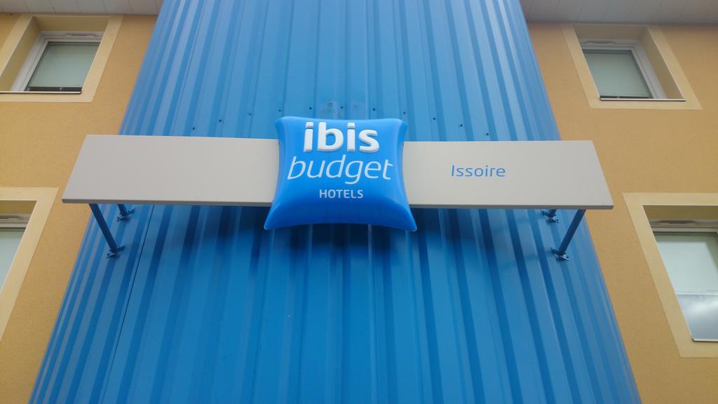 Ibis Budget Issoire Bagian luar foto